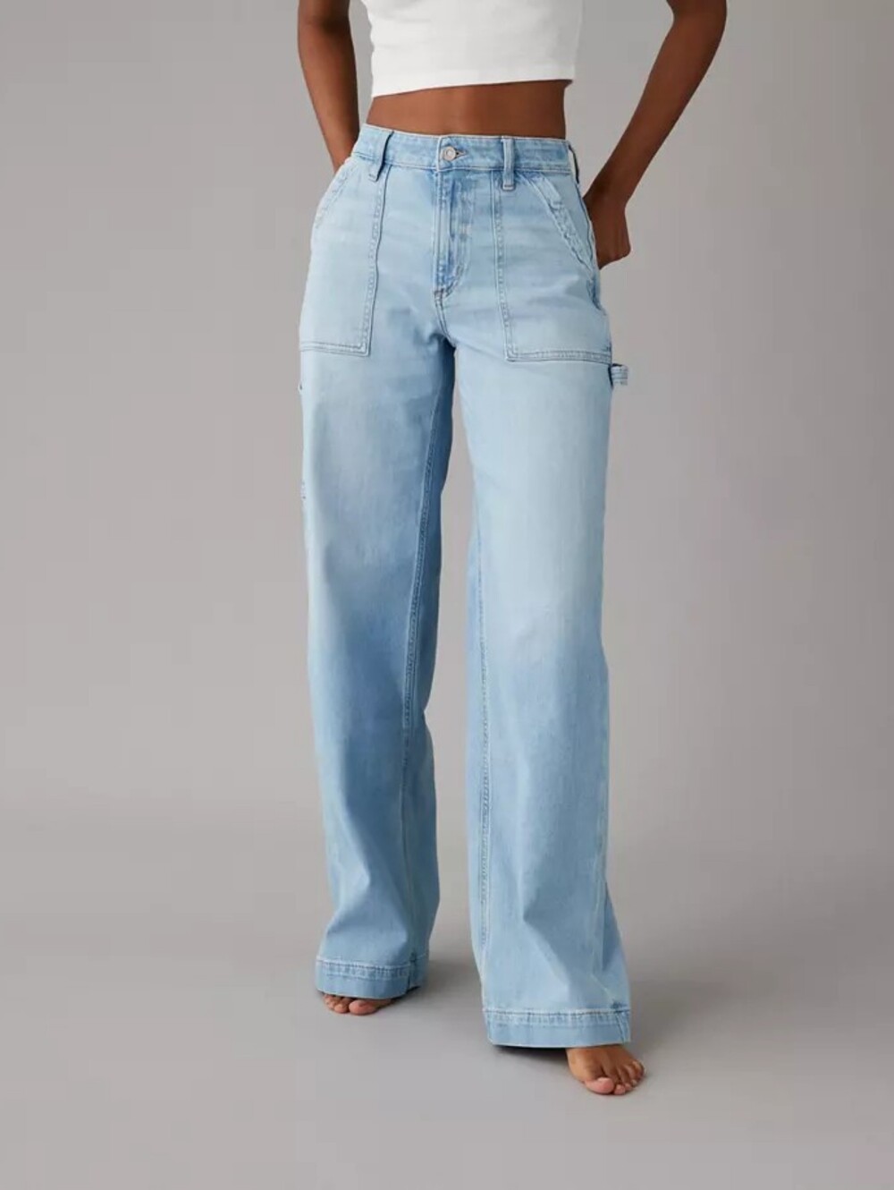 American Eagle Super High-Rise Baggy Wide Leg Jeans- Size 6